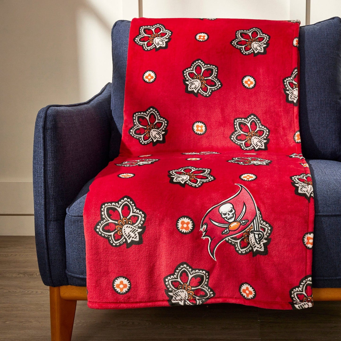 NFL Oversized Throw Blanket-Tampa Bay Buccaneers Bandana-Image 1-Vera Bradley